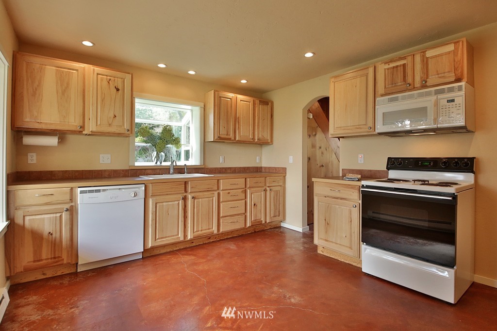 5775 Mutiny Bay Road Freeland, WA 98249 - Photo 9 of 24