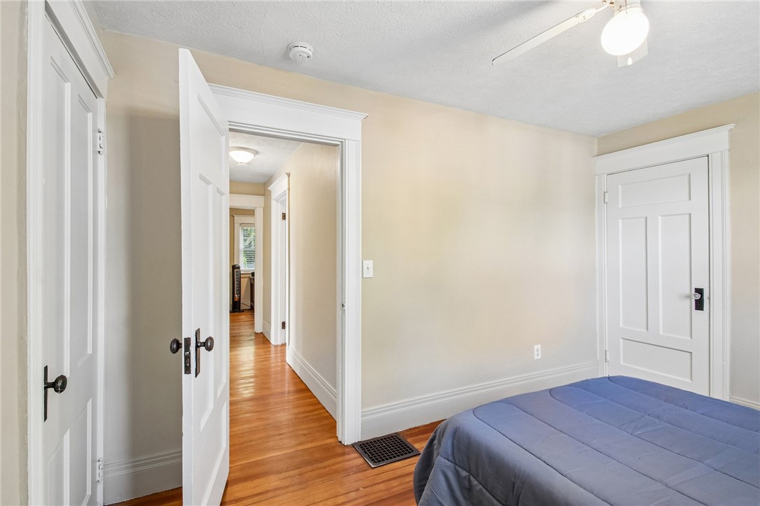 245 Springfield Avenue Rochester, NY 14609 - Photo 22 of 34