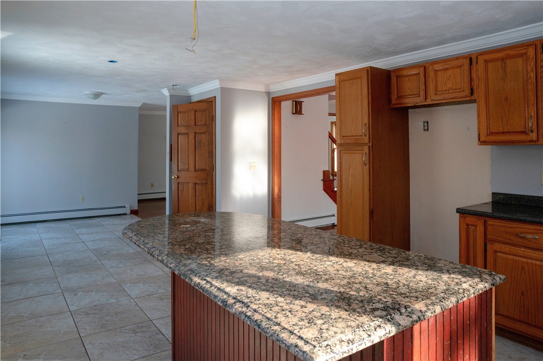 985 Reynolds Road Glocester, RI 02814 - Photo 11 of 21