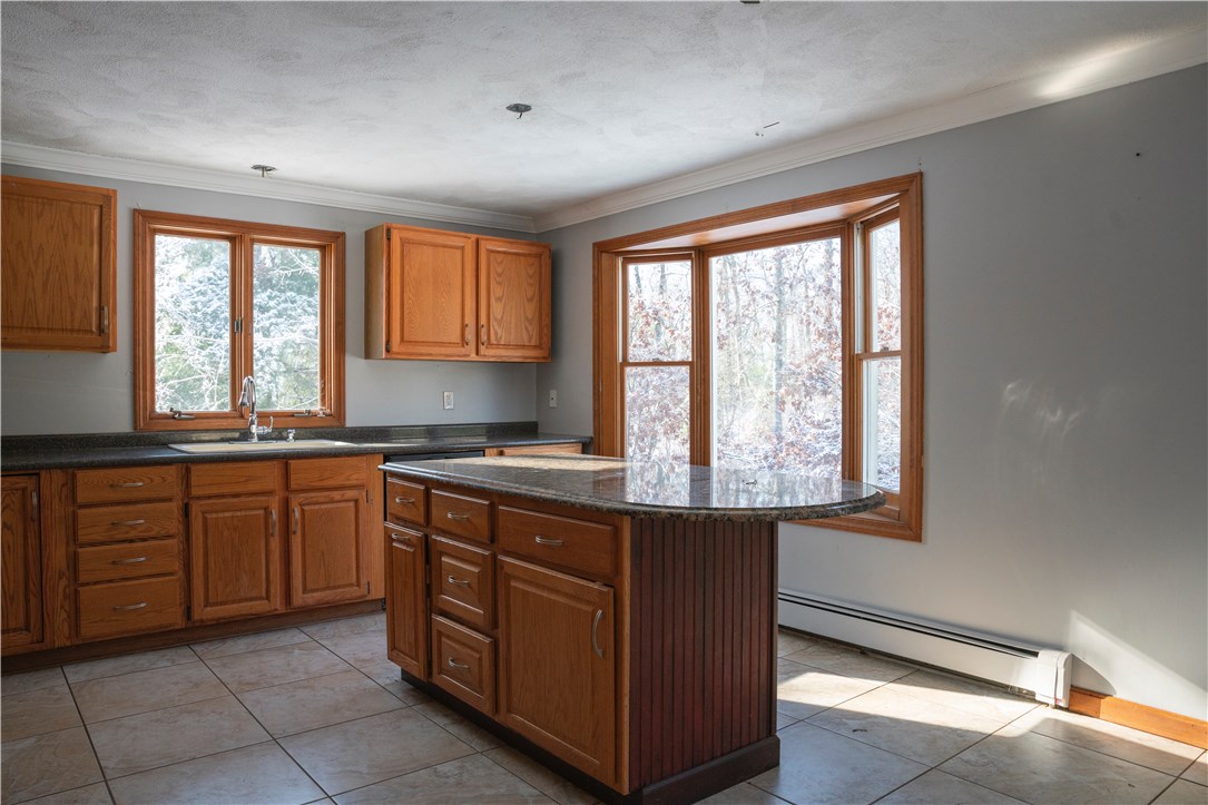 985 Reynolds Road Glocester, RI 02814 - Photo 10 of 21