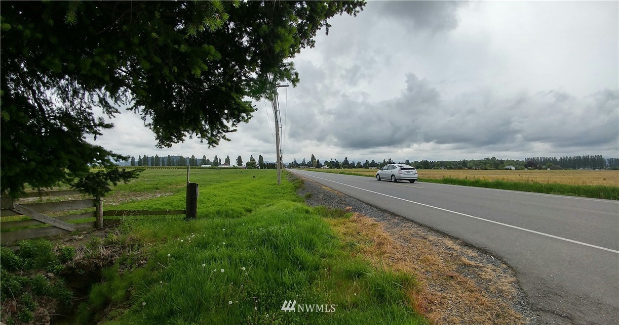 17749 Peterson Road Burlington, WA 98233 - Photo 14 of 16 Gallery Image 14