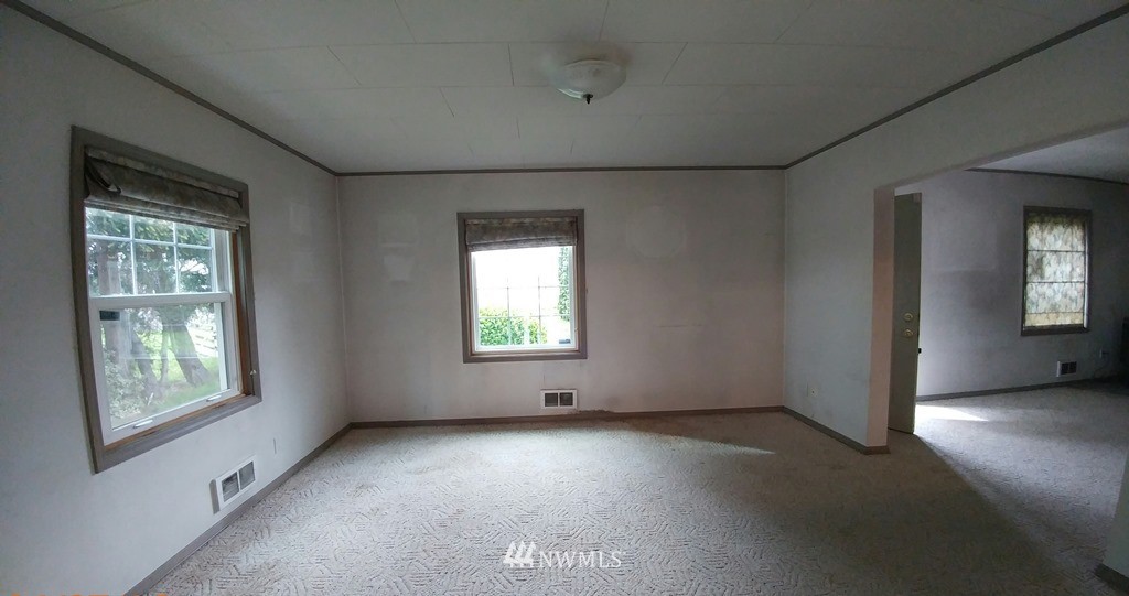 17749 Peterson Road Burlington, WA 98233 - Photo 4 of 16 Gallery Image 4
