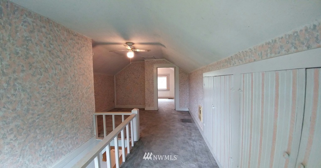 17749 Peterson Road Burlington, WA 98233 - Photo 7 of 16 Gallery Image 7