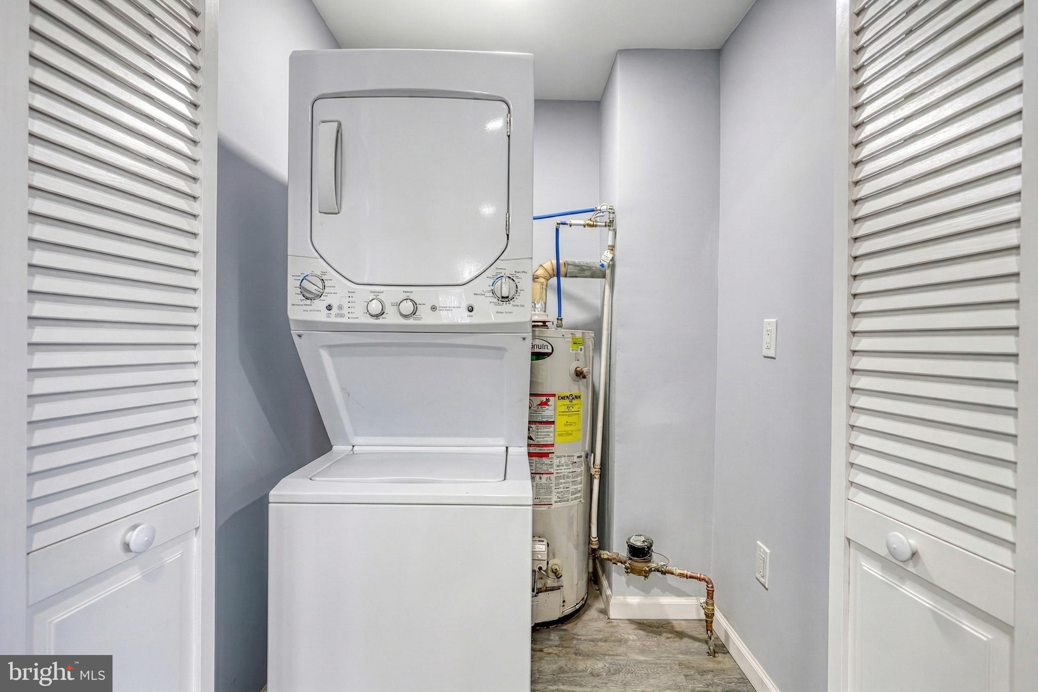 1400 Simpson Ferry Road New Cumberland, PA 17070 - Photo 21 of 31 a utility room with dryer and washer