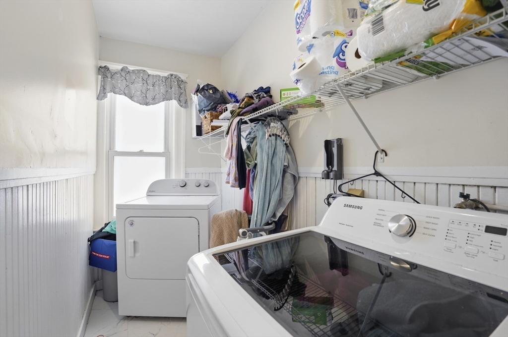 24 Ingleside Avenue Worcester, MA 01604 - Photo 16 of 39