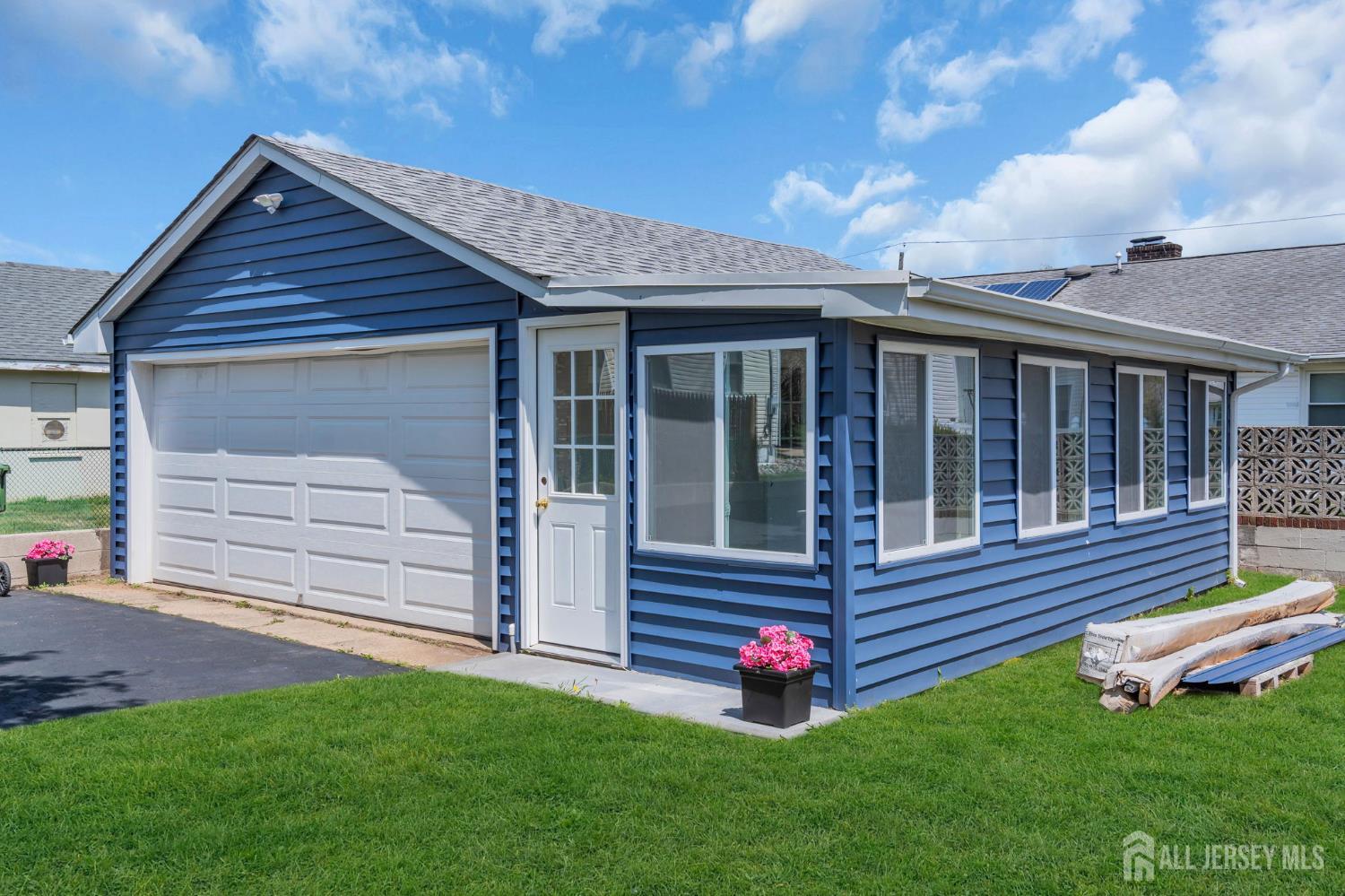 21 Market Street Edison, NJ 08817 - Photo 38 of 45