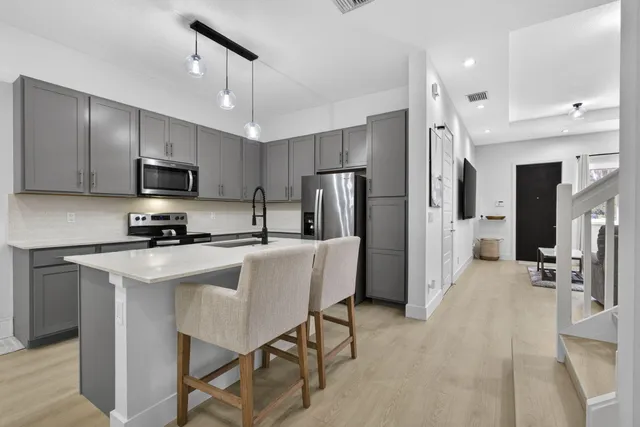 $500,000 | 1120 Pioneer Way, Royal Palm Beach, FL 33411