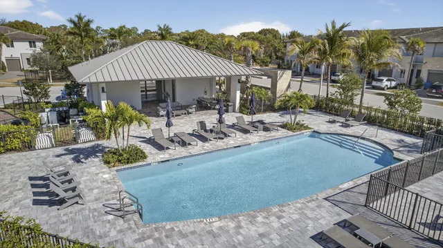 $500,000 | 1120 Pioneer Way, Royal Palm Beach, FL 33411