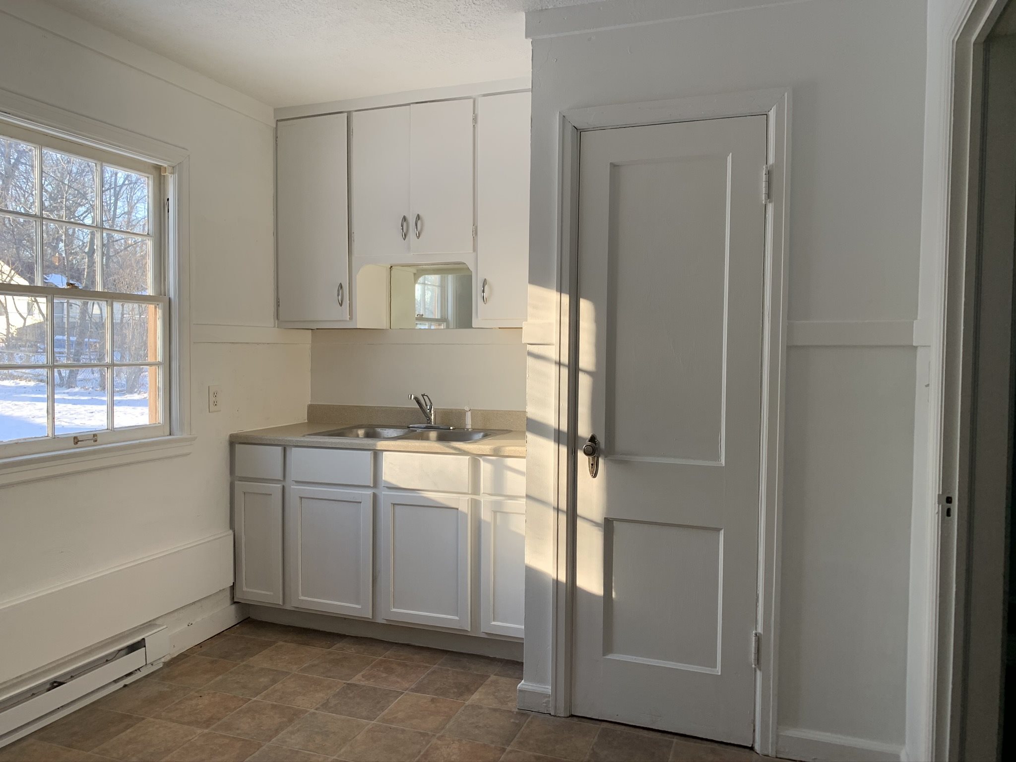 55189 Moss Road South Bend, IN 46628 - Photo 5 of 8 Gallery Image 5