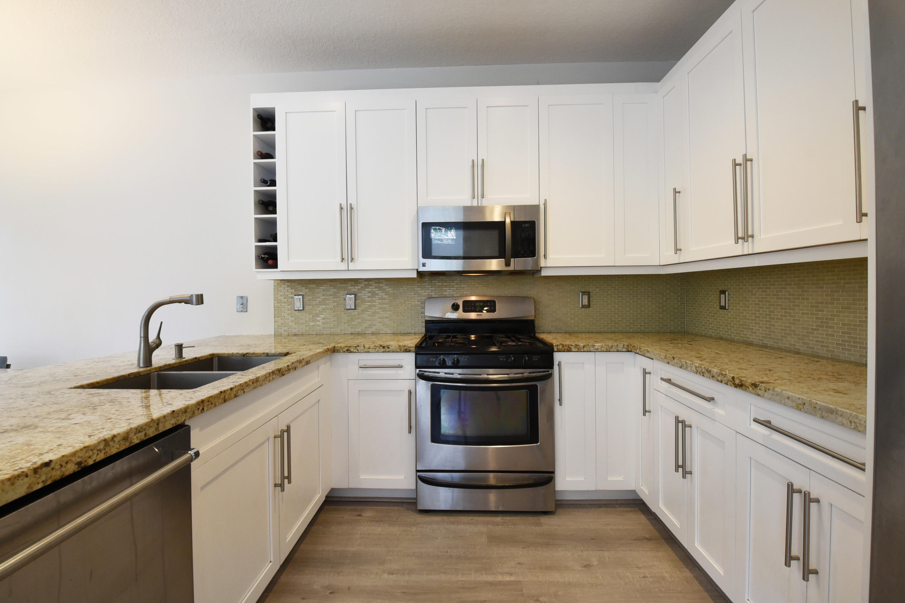 4276 Northwest 66th Drive Boca Raton, FL 33496 - Photo 13 of 53 Kitchen - 2