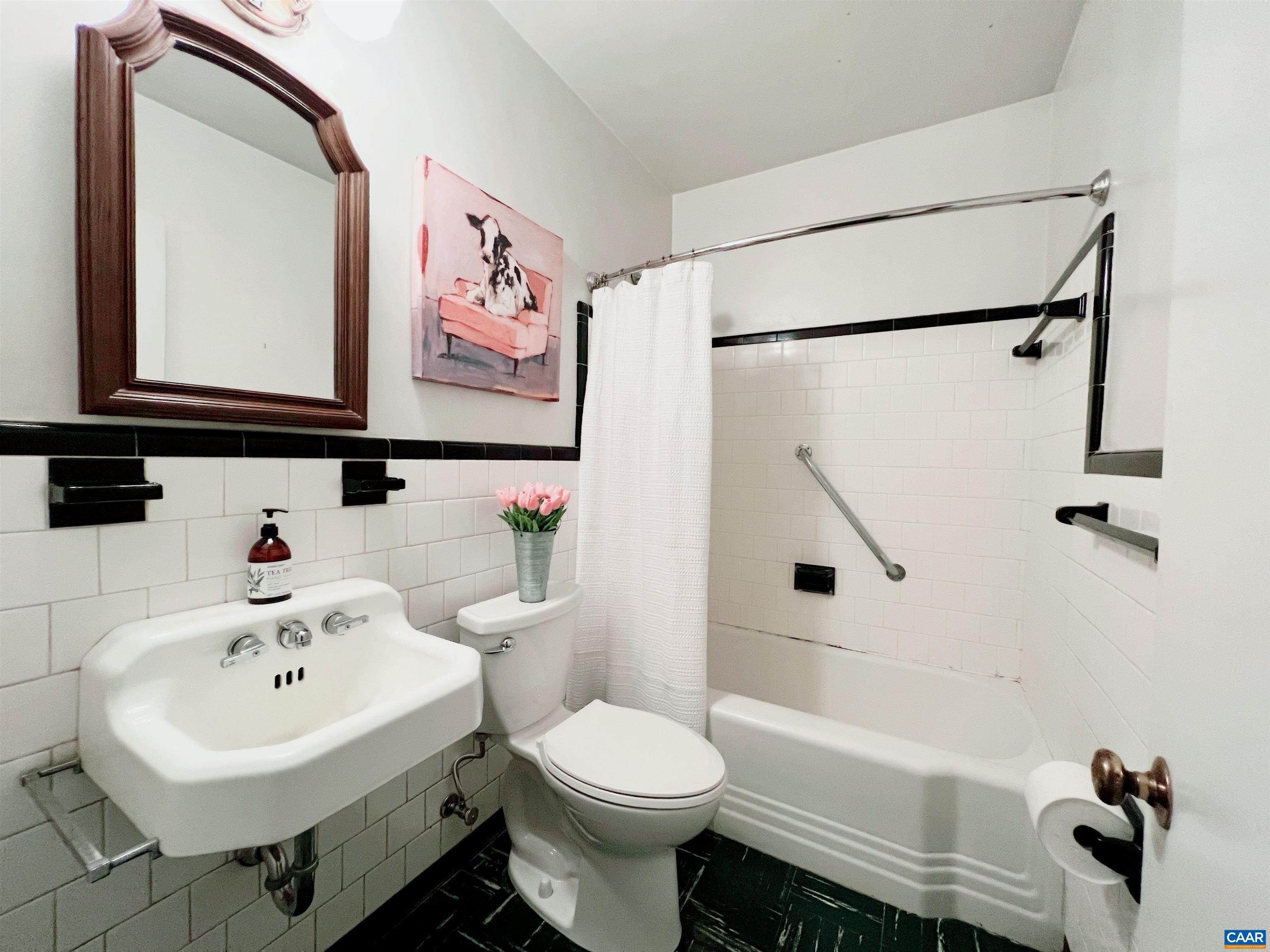 117 Harris Road Charlottesville, VA 22903 - Photo 12 of 27 Gallery Image 12