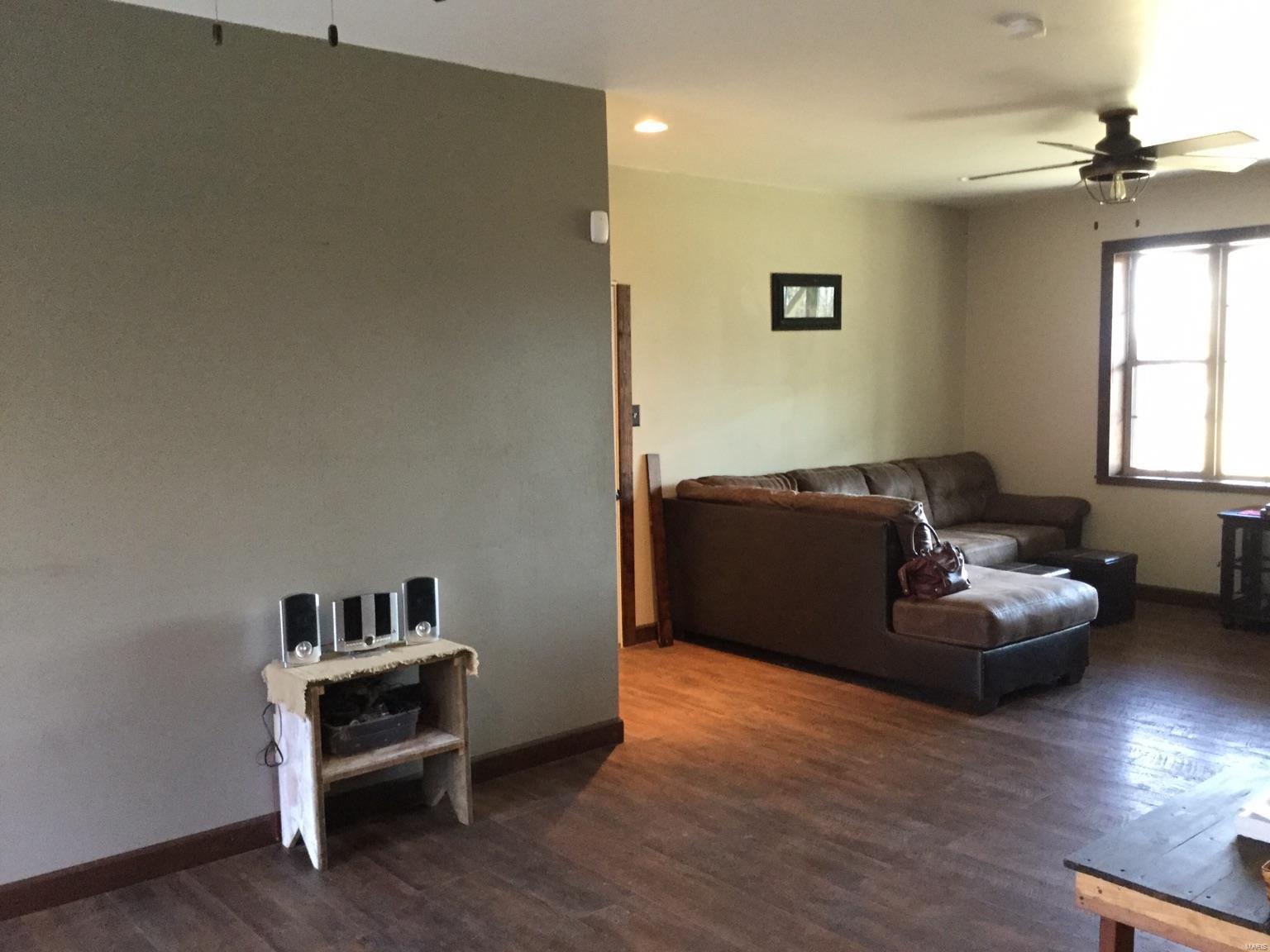 1425 Reno Road Greenville, IL 62246 - Photo 14 of 23