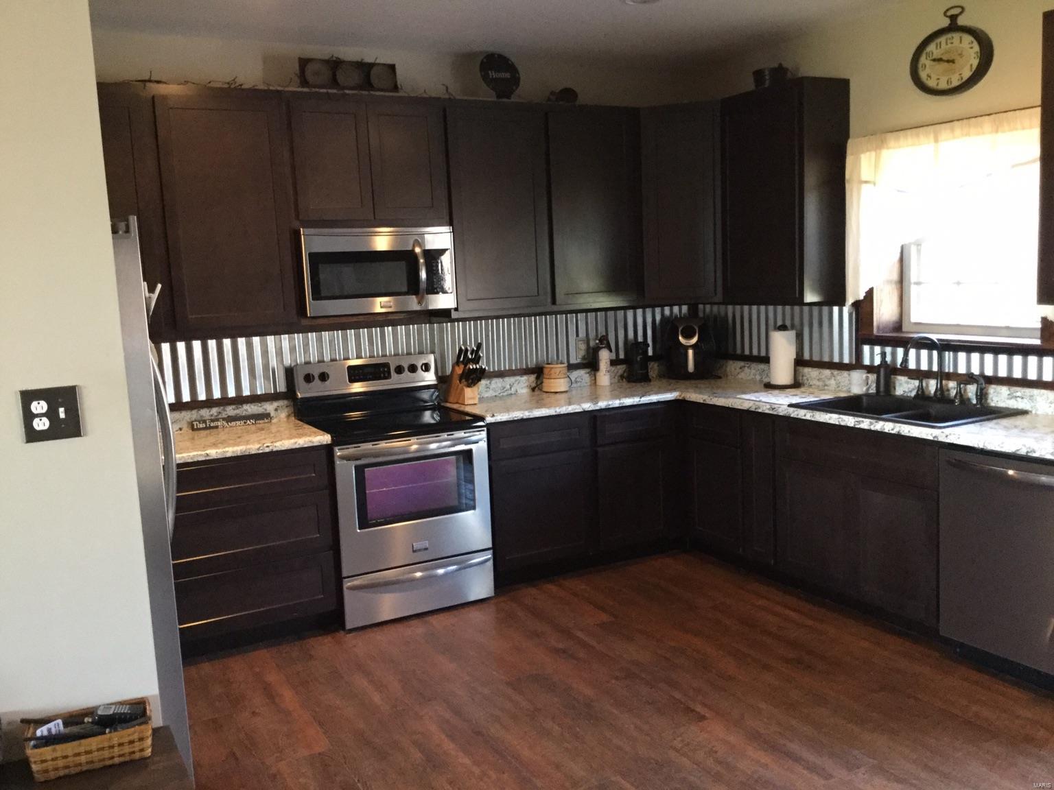 1425 Reno Road Greenville, IL 62246 - Photo 10 of 23