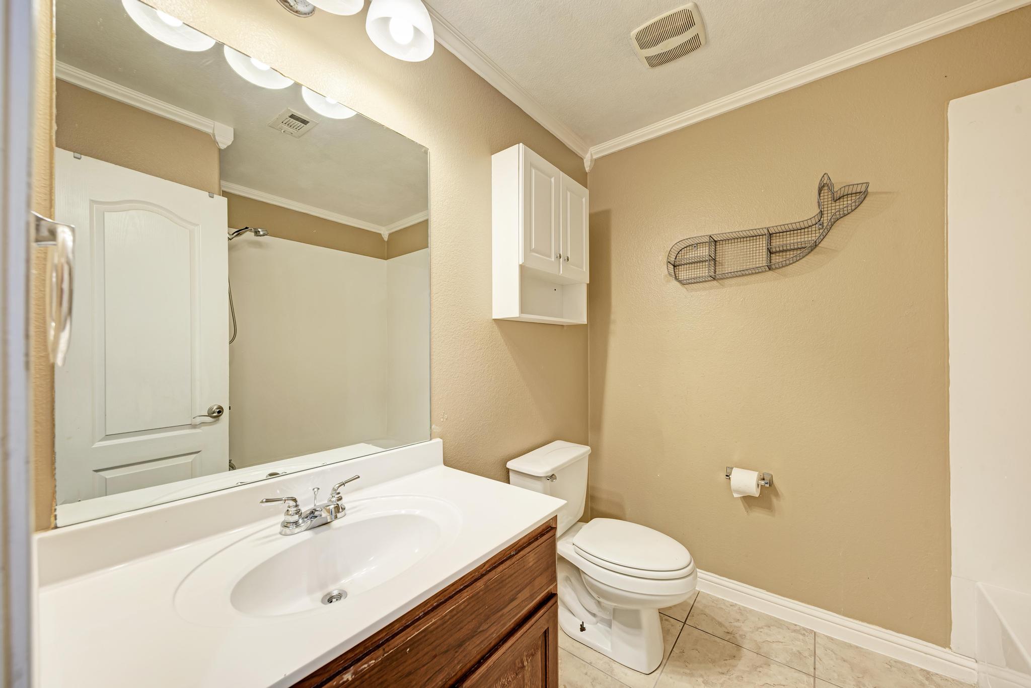 18308 Shallow Pool Drive Pflugerville, TX 78660 - Photo 23 of 40 Second full bathroom.