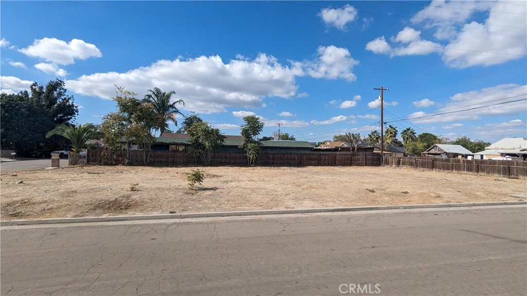 500 Lawson Road Bakersfield, CA 93307 - Photo 9 of 15 a view of lot of ocean