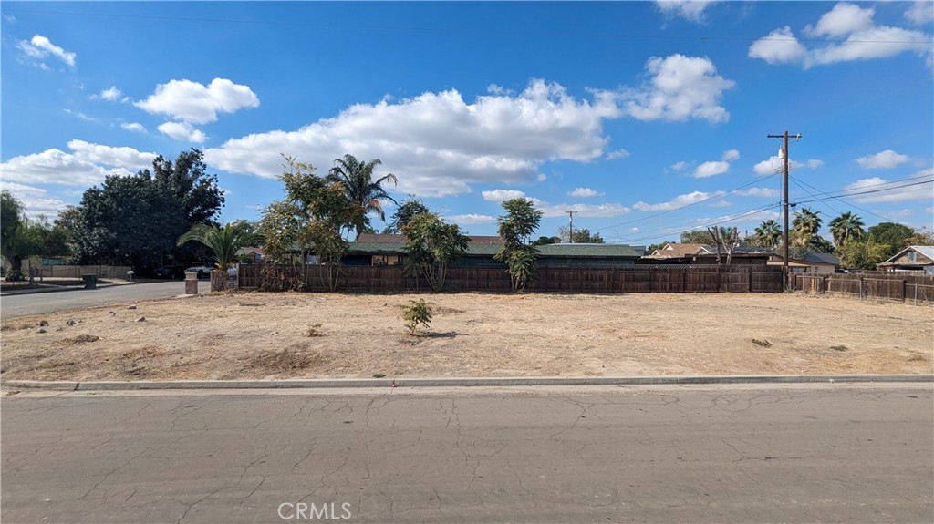 500 Lawson Road Bakersfield, CA 93307 - Photo 10 of 15