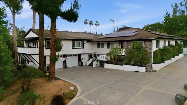 $2,650,000 | 520 West Hermosa Drive, Fullerton, CA 92835