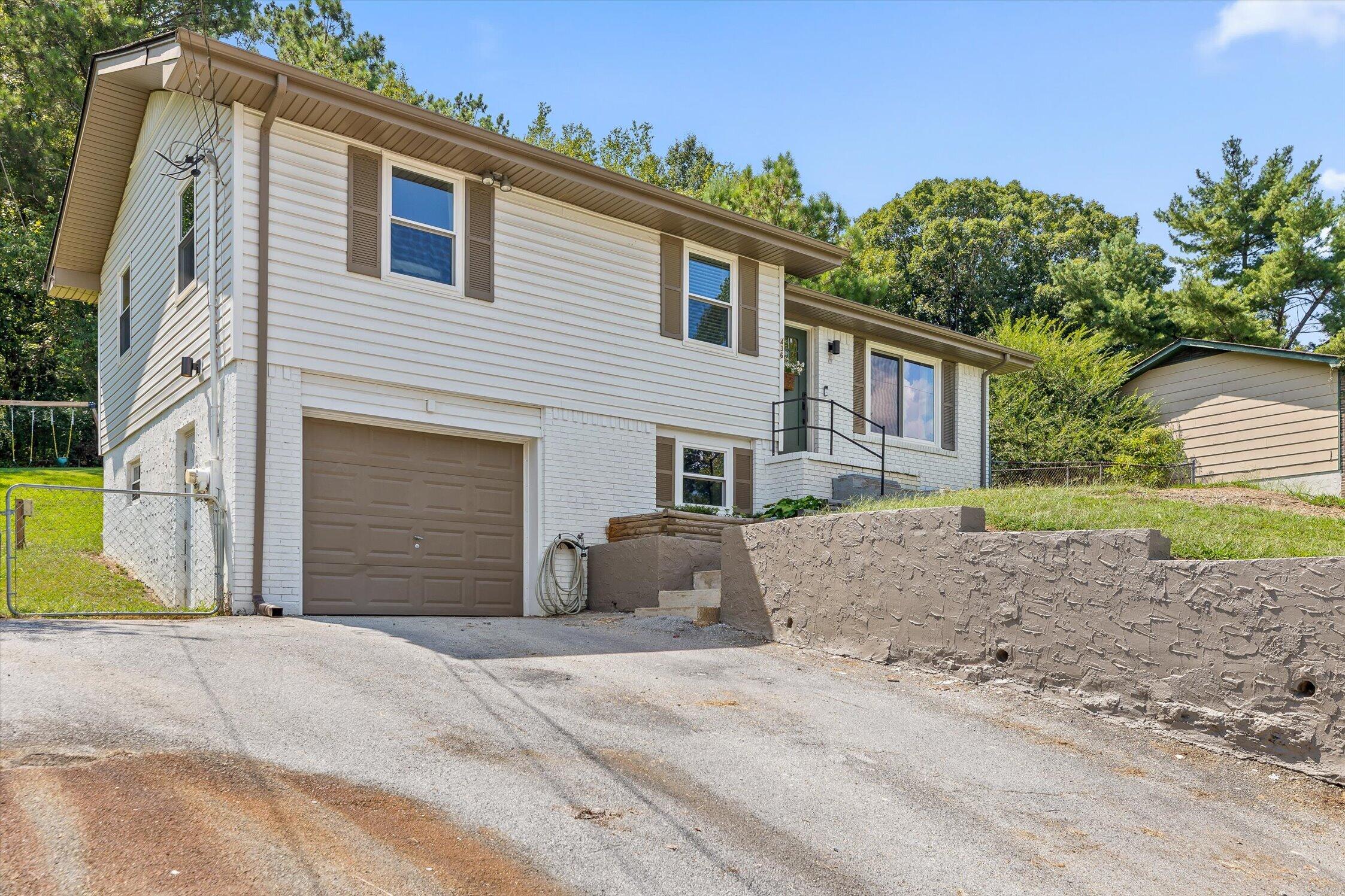 436 Sevier Street Hixson, TN 37343 - Photo 4 of 40 03-436 Sevier St-3