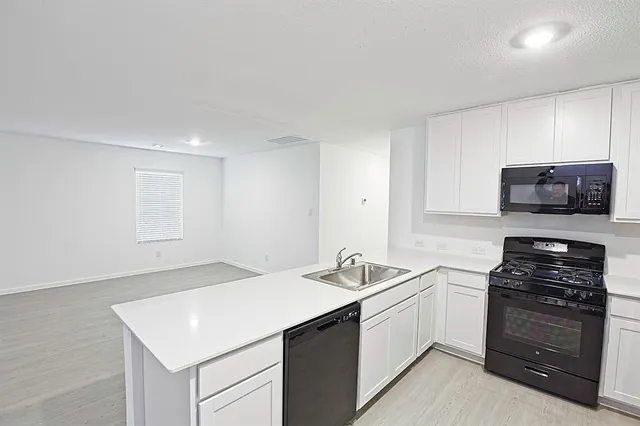 $2,100 | 1937 Ventasso Boulevard, Providence Village, TX 76227