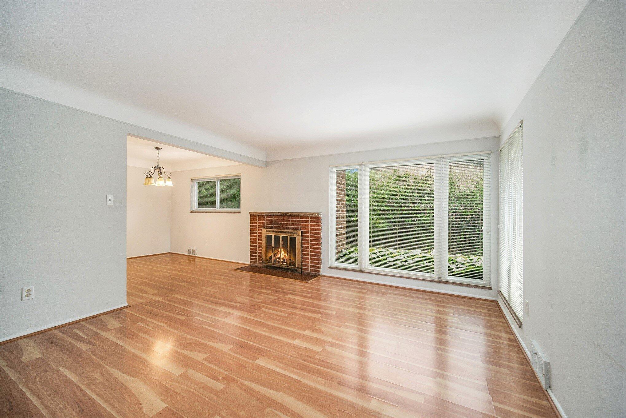 2236 Medford Road Ann Arbor, MI 48104 - Photo 3 of 15 005_dsc02347_230