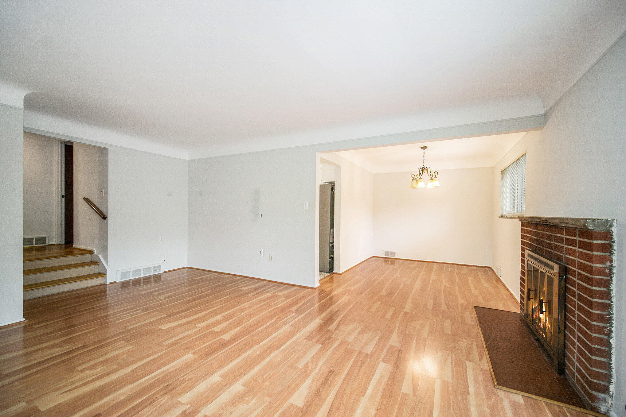 2236 Medford Road Ann Arbor, MI 48104 - Photo 4 of 15 006_dsc02349_596