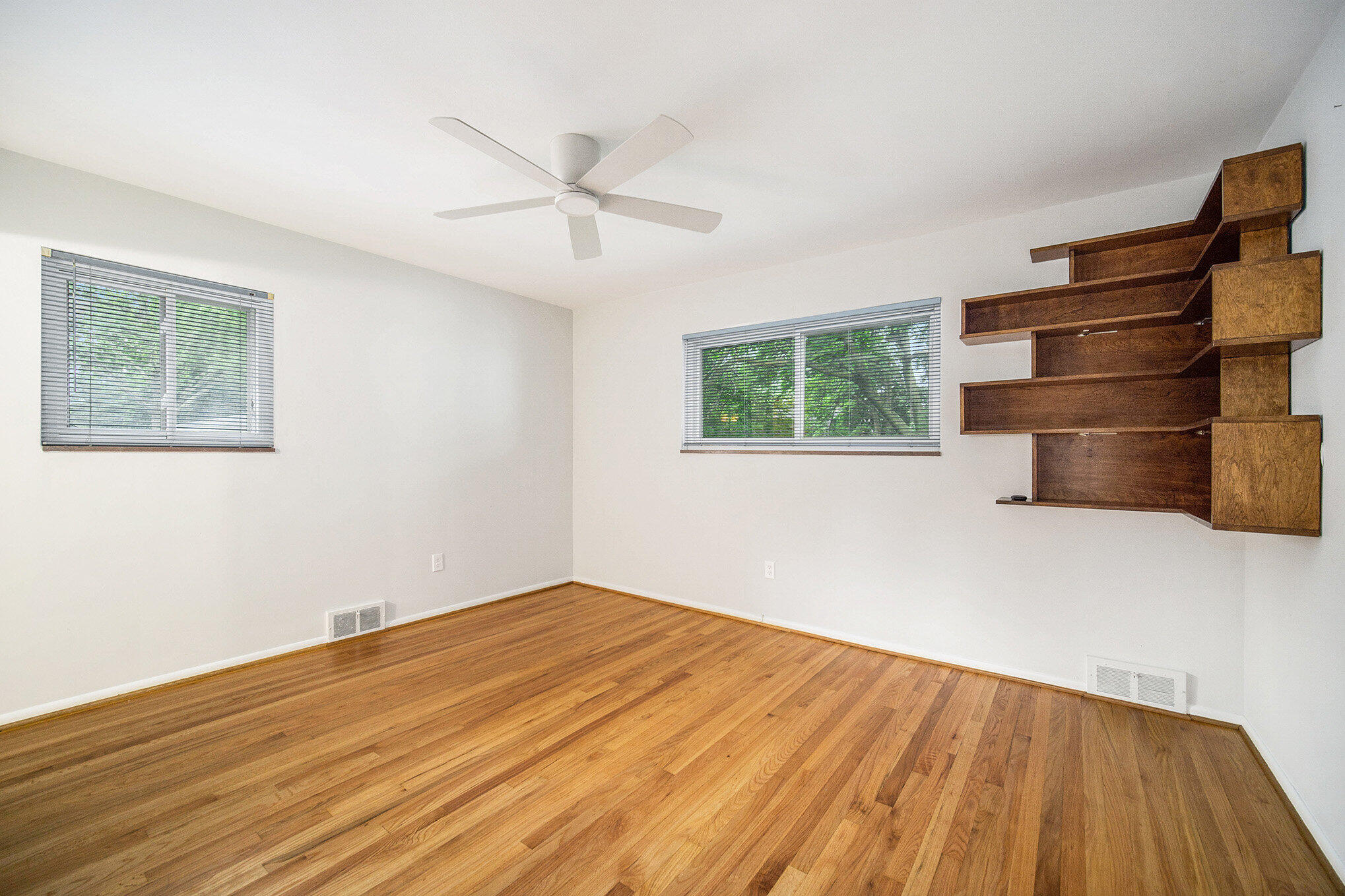 2236 Medford Road Ann Arbor, MI 48104 - Photo 7 of 15 011_dsc02356_173