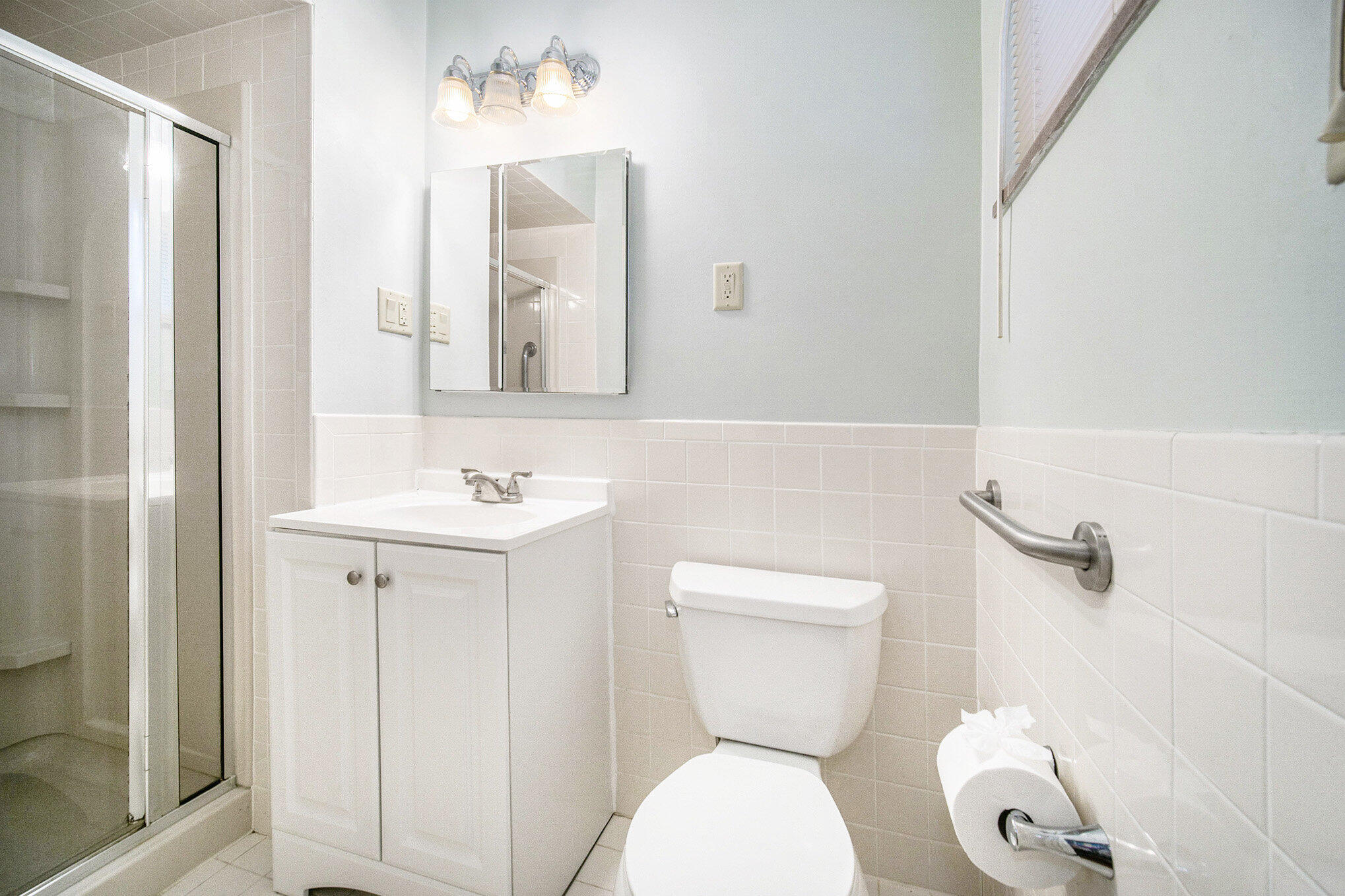 2236 Medford Road Ann Arbor, MI 48104 - Photo 8 of 15 012_dsc02358_58