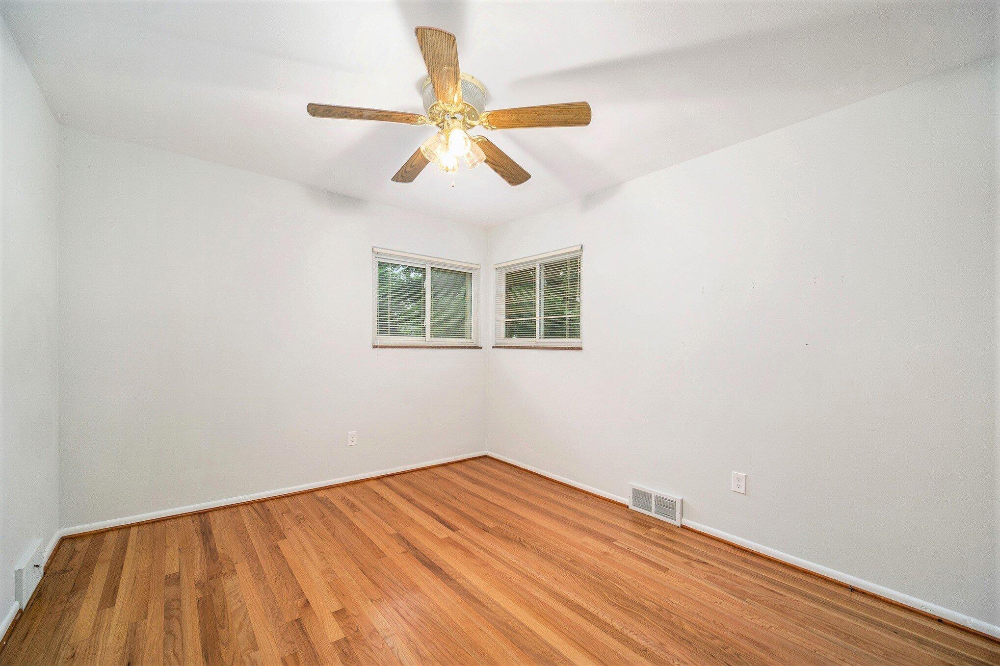 2236 Medford Road Ann Arbor, MI 48104 - Photo 9 of 15 009_dsc02363_320