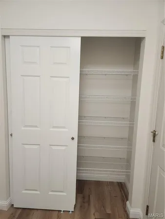 $2,200 | 3642 Candlewyck Green Court, Florissant, MO 63034