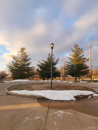 $2,200 | 3642 Candlewyck Green Court, Florissant, MO 63034