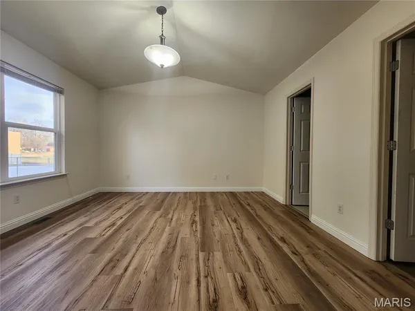 $2,200 | 3642 Candlewyck Green Court, Florissant, MO 63034