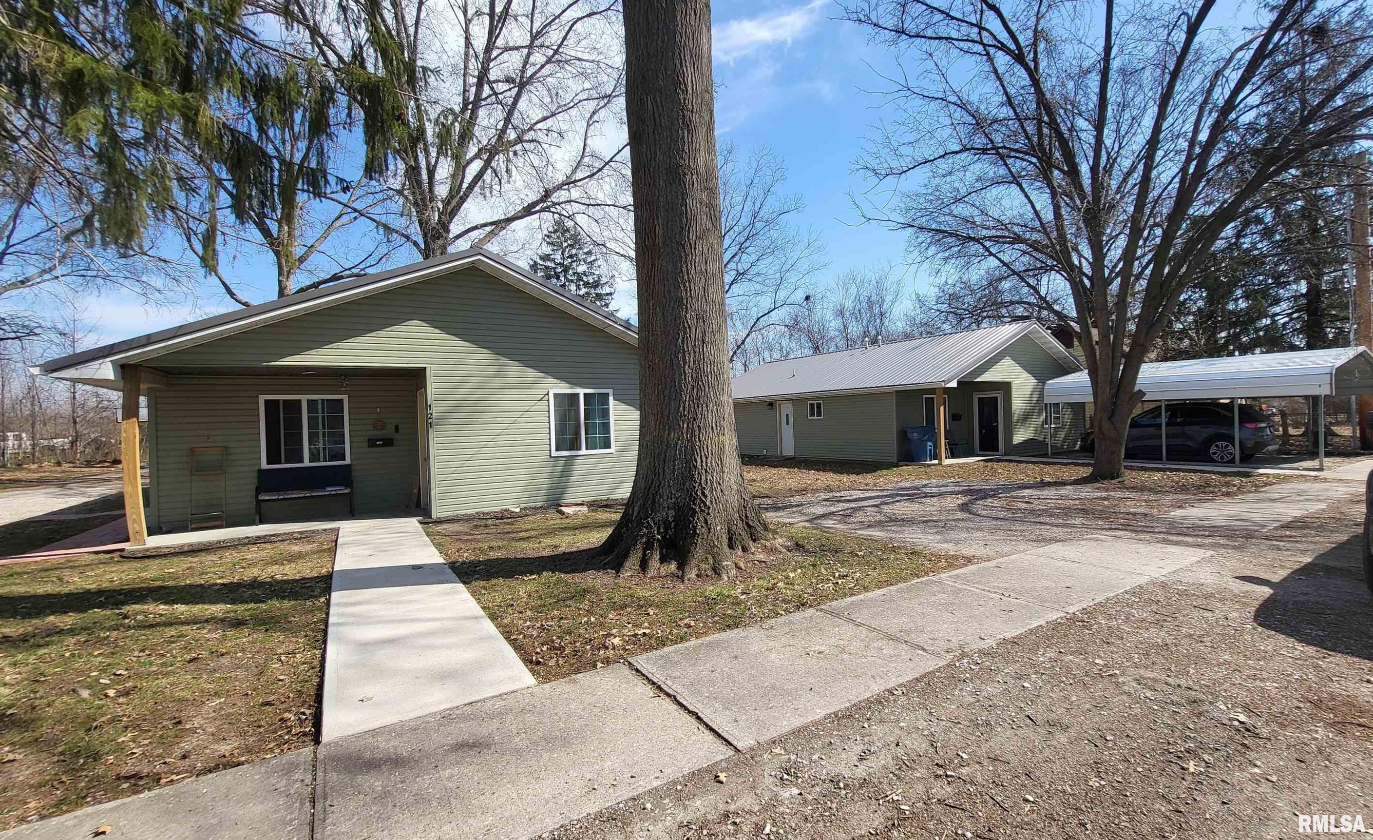 117 North Morrison Street Centralia, IL 62801 - Photo 1 of 23