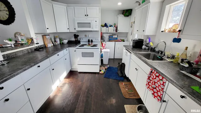 $305,000 | 117 North Morrison Street, Centralia, IL 62801