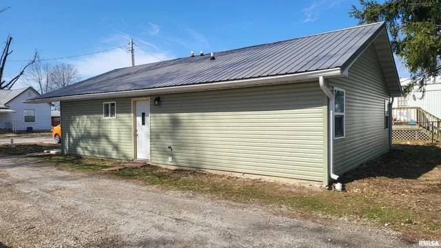 $305,000 | 117 North Morrison Street, Centralia, IL 62801