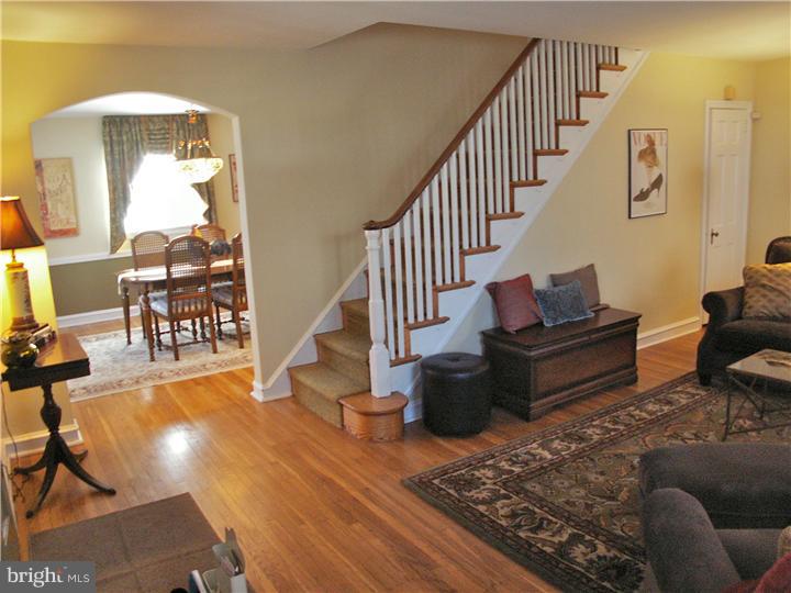 1608 Ridgeway Road Havertown, PA 19083 - Photo 6 of 24 Living Room