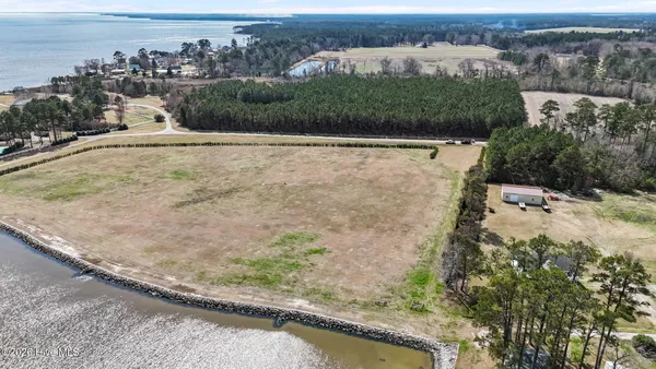 $585,000 | 220 Pungo Shore Drive, Belhaven, NC 27810