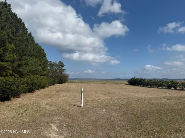 $585,000 | 220 Pungo Shore Drive, Belhaven, NC 27810