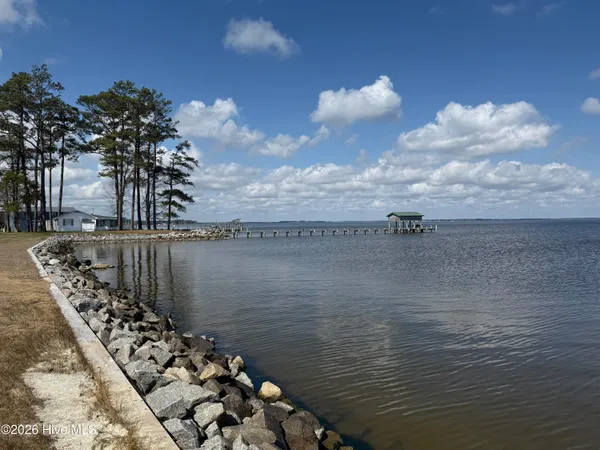 $585,000 | 220 Pungo Shore Drive, Belhaven, NC 27810