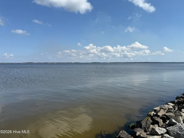 $585,000 | 220 Pungo Shore Drive, Belhaven, NC 27810