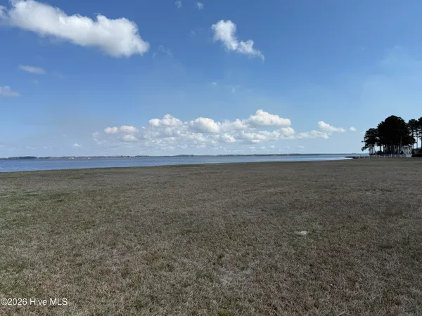 $585,000 | 220 Pungo Shore Drive, Belhaven, NC 27810