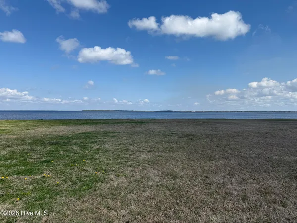 $585,000 | 220 Pungo Shore Drive, Belhaven, NC 27810