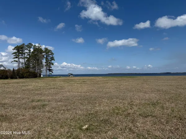 $585,000 | 220 Pungo Shore Drive, Belhaven, NC 27810