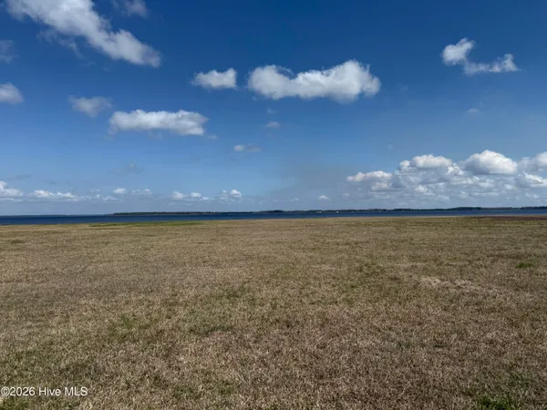 $585,000 | 220 Pungo Shore Drive, Belhaven, NC 27810