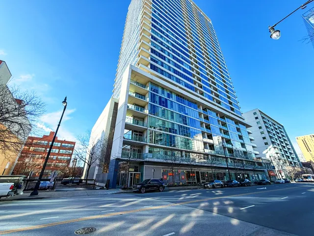 $2,000 | 1720 South Michigan Avenue, Unit 2616, Chicago, IL 60616