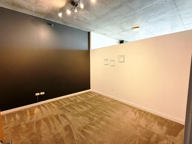 $2,000 | 1720 South Michigan Avenue, Unit 2616, Chicago, IL 60616