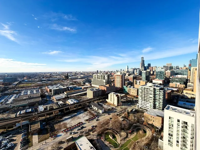 $2,000 | 1720 South Michigan Avenue, Unit 2616, Chicago, IL 60616