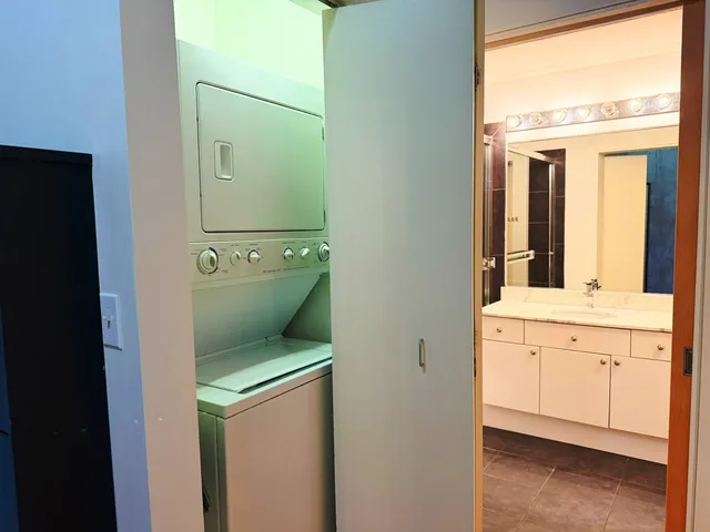 $2,000 | 1720 South Michigan Avenue, Unit 2616, Chicago, IL 60616