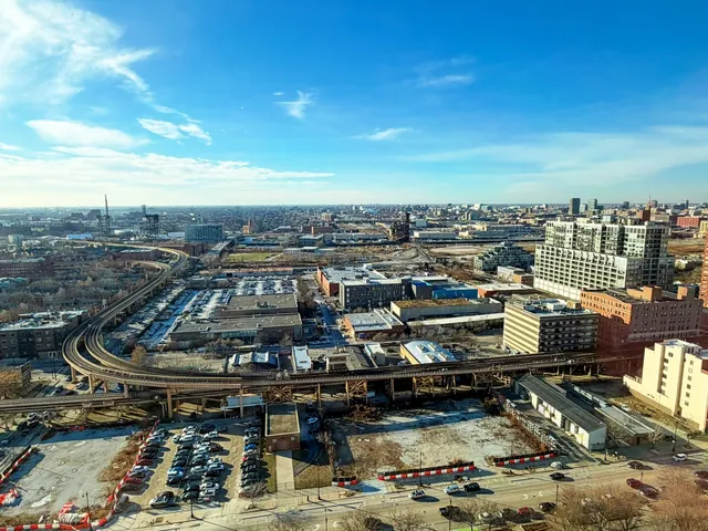 $2,000 | 1720 South Michigan Avenue, Unit 2616, Chicago, IL 60616