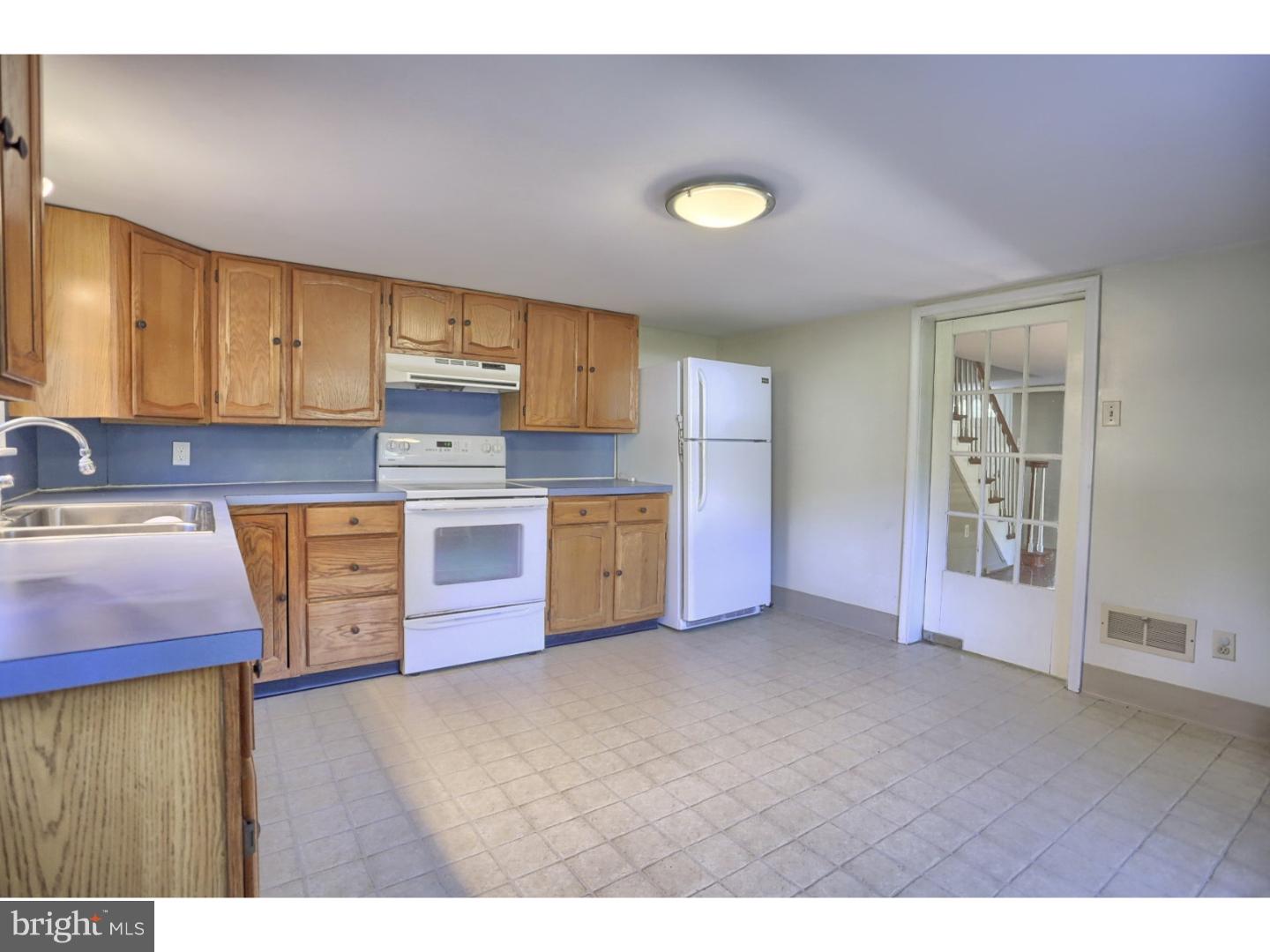 625 Mohns Hill Road Reading, PA 19608 - Photo 11 of 25