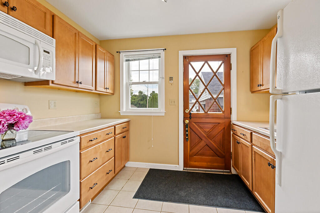 67 River Road Benton, ME 04901 - Photo 6 of 41 37_BP5A2963_DxO_mls